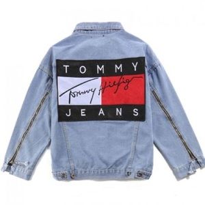 VINTAGE TOMMY HILFIGER JEAN JACKET